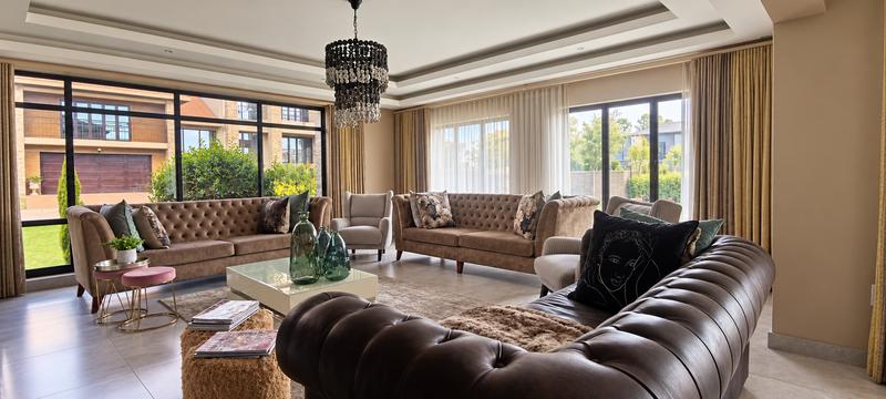 5 Bedroom Property for Sale in Middelburg Eastern Cape